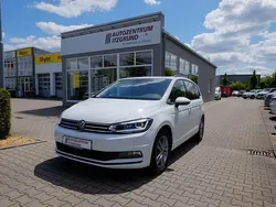 Weiß Gebraucht 2024 VW Touran S Van / Kleinbus | 34.990 € (Teuer)