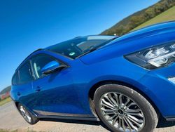 Blau Gebraucht 2020 Ford Focus Titanium Kombi | 14.050 € (Guter Preis)