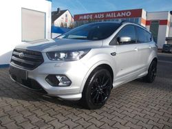 Silber Gebraucht 2018 Ford Kuga ST-Line SUV | 18.900 € (Fairer Preis)