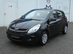 Schwarz Gebraucht 2012 Hyundai i20 Limousine | 2.999 € (Guter Preis)