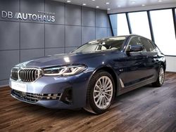 Blau Gebraucht 2022 BMW 530 Kombi | 33.860 € (Guter Preis)