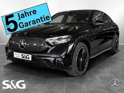Metalliclack obsidianschwarz Gebraucht 2025 Mercedes GLC300 AMG Coupé | 82.599 €