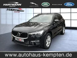 Onyx black (metallic) Gebraucht 2023 Volvo XC60 Core SUV | 37.850 € (Superpreis)