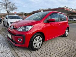 Rot Gebraucht 2017 VW up! high up! Kleinwagen | 10.499 € (Fairer Preis)