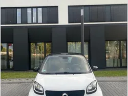 Weiß Gebraucht 2016 Smart ForTwo Coupé Kleinwagen | 10.700 € (Fairer Preis)