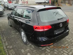 Deep black perleffekt Gebraucht 2019 VW Passat Comfortline Kombi | 17.500 € (Guter Preis)