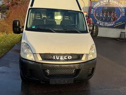 Weiß Gebraucht 2011 Iveco Daily Van / Kleinbus | 6.499 €