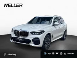 Mineralweiß (weiß) Gebraucht 2023 BMW X5 M Sport SUV | 67.990 € (Guter Preis)
