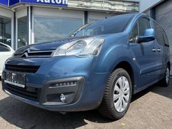 Blau Gebraucht 2015 Citroën Berlingo SELECTION Van / Kleinbus | 8.799 € (Fairer Preis)