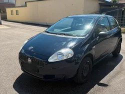Blau Gebraucht 2009 Fiat Punto Kleinwagen | 1.800 € (Fairer Preis)