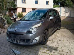 Grau Gebraucht 2011 Renault Grand Scénic III Dynamique Van / Kleinbus | 4.500 € (Guter Preis)