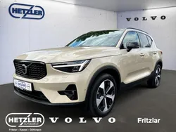 Sand dune / metallic Gebraucht 2024 Volvo XC40 Plus SUV | 38.850 € (Fairer Preis)