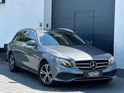 Grau Gebraucht 2020 Mercedes E200 Avantgarde Limousine | 29.300 € (Etwas zu teuer)