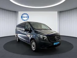 Cavansitblau metallic Gebraucht 2019 Mercedes Vito Van / Kleinbus | 26.699 € (Fairer Preis)