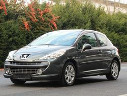 Grün Gebraucht 2008 Peugeot 207 Kleinwagen | 3.450 € (Teuer)