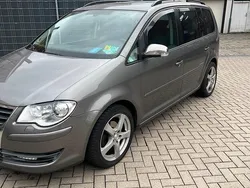 Grau Gebraucht 2008 VW Touran Van / Kleinbus | 5.500 € (Fairer Preis)