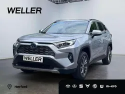 Silber Gebraucht 2022 Toyota RAV4 Hybrid Team SUV | 36.980 € (Fairer Preis)