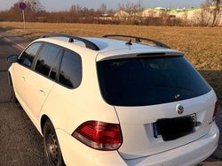 Weiß Gebraucht 2013 VW Golf VII Match Kombi | 4.450 € (Fairer Preis)