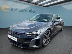Grau Gebraucht 2022 Audi e-tron GT quattro Limousine | 53.199 €