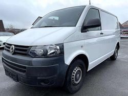 Candyweiß Gebraucht 2015 VW Transporter Van | 19.400 €