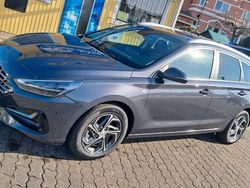 Grau Neu 2024 Hyundai i30 Style Kombi | 25.690 € (Guter Preis)
