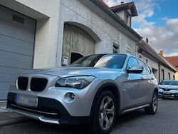 Grau Gebraucht 2011 BMW X1 SUV | 5.800 € (Guter Preis)