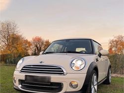 Weiß Gebraucht 2014 Mini Cooper Kleinwagen | 8.990 €