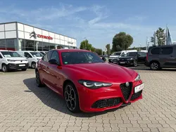 Rot Gebraucht 2024 Alfa Romeo Giulia Veloce Limousine | 36.900 € (Guter Preis)