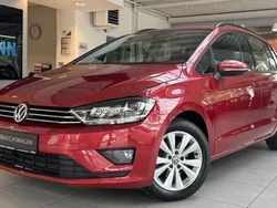 Rot Gebraucht 2017 VW Golf Sportsvan Comfortline Van / Kleinbus | 14.290 € (Fairer Preis)
