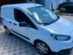 Weiß Gebraucht 2019 Ford Courier Van / Kleinbus | 12.700 € (Teuer)
