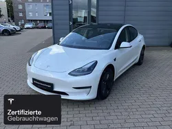 Weiß Gebraucht 2021 Tesla Model 3 Long Range Limousine | 25.700 € (Fairer Preis)