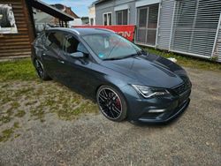 Grau Gebraucht 2018 Seat Leon ST FR Kombi | 18.500 € (Fairer Preis)