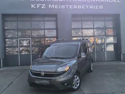 Grau Gebraucht 2019 Fiat Doblò Lounge Van / Kleinbus | 9.890 € (Guter Preis)