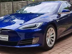 Blau Gebraucht 2018 Tesla Model S Limousine | 24.250 €