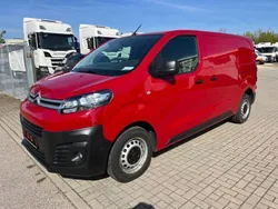 Rot Gebraucht 2018 Citroën Jumpy Business Class Van / Kleinbus | 14.161 € (Guter Preis)