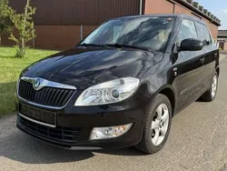 Schwarzmagic perleffekt Gebraucht 2012 Skoda Fabia Family Kleinwagen | 6.499 € (Fairer Preis)
