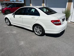 Weiß Gebraucht 2010 Mercedes 220 Limousine | 10.350 € (Fairer Preis)