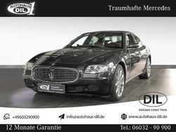 Grau Gebraucht 2007 Maserati Quattroporte Limousine | 21.850 € (Fairer Preis)
