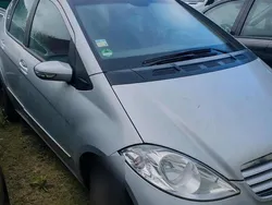 Silber Gebraucht 2005 Mercedes A150 Limousine | 499 €