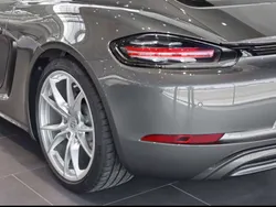 Grau Gebraucht 2021 Porsche Cayman Coupé | 57.000 € (Guter Preis)
