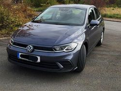 Grau Gebraucht 2023 VW Polo Life Kleinwagen | 19.900 € (Etwas zu teuer)