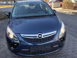 Blau Gebraucht 2011 Opel Zafira Tourer Edition Van / Kleinbus | 3.990 € (Fairer Preis)