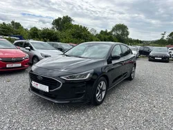 Schwarz Gebraucht 2022 Ford Focus Cool & Connect Limousine | 15.599 € (Superpreis)