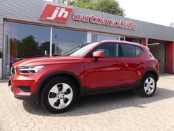 Rot Gebraucht 2018 Volvo XC40 Momentum SUV | 27.800 € (Fairer Preis)