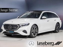 Polarweiß Gebraucht 2024 Mercedes E300 Avantgarde Kombi | 46.980 € (Fairer Preis)