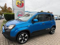 Italia blau metallic Neu 2025 Fiat Panda Cross Cross Kleinwagen | 19.490 €