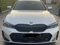Weiß Gebraucht 2023 BMW 320e M Sport Kombi | 39.000 € (Teuer)