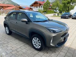Braun Gebraucht 2023 Toyota Yaris Cross SUV | 24.900 € (Fairer Preis)