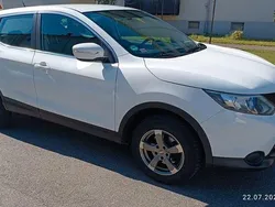 Weiß Gebraucht 2014 Nissan Qashqai Visia SUV | 5.800 € (Superpreis)