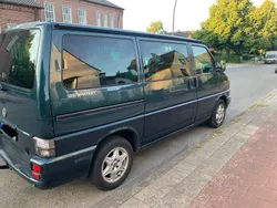 Grün Gebraucht 2001 VW T4 Van | 8.950 € (Etwas zu teuer)
